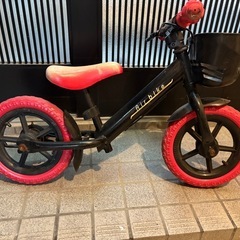 子供用ストライダーの画像