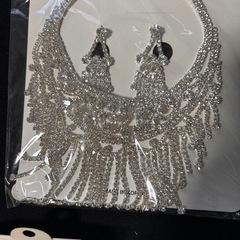 アクセサリー、ビブネックレスなどの画像