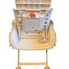 combi ハイローチェアの画像