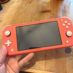 任天堂スイッチライト　の画像