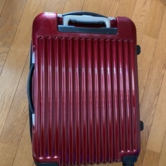 決定ー！9日木曜日で処分。鍵付き！！旅行カバン　キャリーケース　の画像
