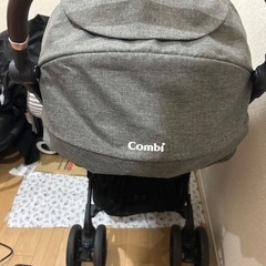 コンビ　ベビーカー　1年使用の画像