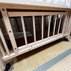 ベビーベッドの画像