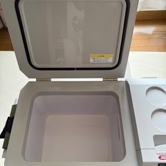 マキタ　充電式保冷温庫の画像