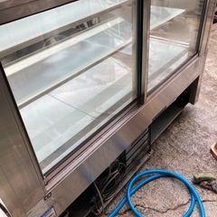 冷蔵ショーケース　対面タイプ　大和冷機　100Vの画像