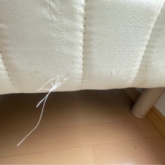 足付きシングルベッドの画像