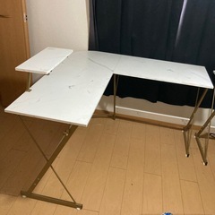 ［本日受渡限定］デスクの画像