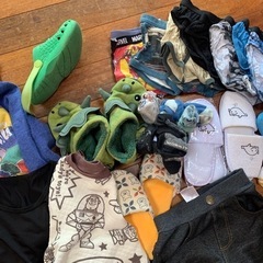 男の子　服　スリッパ　バッグなどの画像