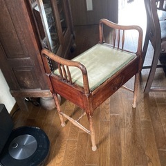 アンティーク椅子の画像