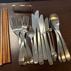 【お相手決定】食器、コップ、カトラリー、調理器具たくさんの画像