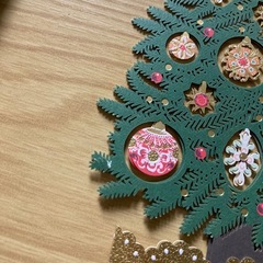 クリスマスカード　組み立てて、紙のクリスマスツリーとして飾って楽しめます　訳ありの画像
