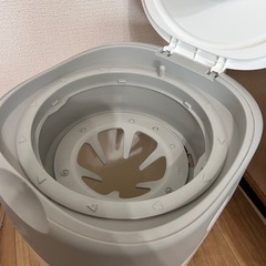 オムツのゴミ箱の画像