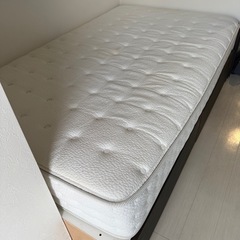 ニトリ　ベッドとマットレスの画像