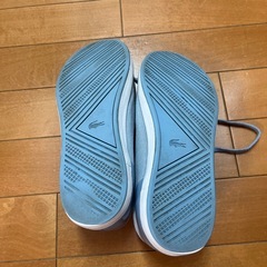 Lacoste ライトブルーのスニーカー の画像