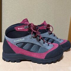 トレッキングシューズ　モンベルマウンテンクルーザー　24センチの画像