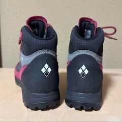 トレッキングシューズ　モンベルマウンテンクルーザー　24センチの画像