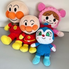 アンパンマンキャラクター　ぬいぐるみの画像