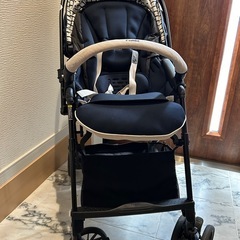 Combi ベビーカーの画像