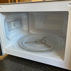 A2510-082 Haier 電子レンジ JM-17H ホワイト 2018年製  60Hz専用 中古美品 保管汚れキズ有り  の画像