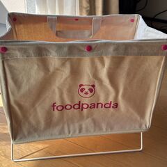 【新品未使用】折りたたみ式荷物置き　フードパンダ　FoodPandaの画像