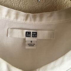 UNIQLO/七分袖シャツブラウスの画像