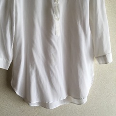 UNIQLO/七分袖シャツブラウスの画像