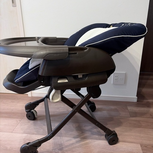 Combi コンビ ハイローチェア ネムリラ 手動