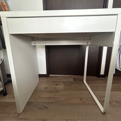 IKEA  デスクの画像