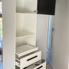 IKEA METODカスタマイズハイキャビネット（棚）延長コード付の画像
