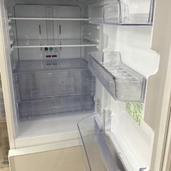 【トレファク神戸新長田店 買取/販売】取りに来られる方限定！SHARPの2ドア冷蔵庫2021年製のご紹介です！の画像