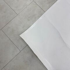 【無料で差し上げます】中古品・スーペリア撮影用背景紙 #93 スーパーホワイト BPS-2711 2.72x約5m 写真撮影・ポートレート撮影・動画撮影・物撮り撮影・自撮り撮影・tiktok撮影・youtube撮影・Live配信・フォトスタジオ/レンタルスタジオ/撮影スタジオ　工作用の大きな画用紙にもの画像