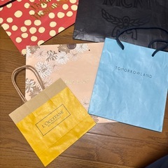 ハイブランド　紙袋セットの画像