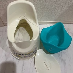 座れるおまるの画像