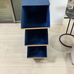 収納ラックの画像