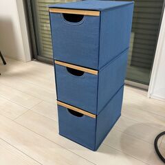 収納ラックの画像