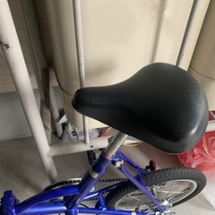 折りたたみ自転車の画像