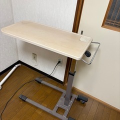 ベッドサイドテーブル　上下昇降 高さ調整可能の画像