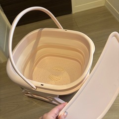 折りたたみできるフットバス、足湯の画像
