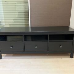 テレビ台の画像