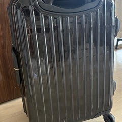 キャリーケース　スーツケースの画像