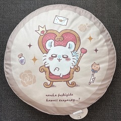 タグ付き　ちいかわ×アベイル フロアクッションの画像