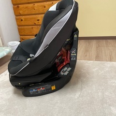コンビ　　チャイルドシート
の画像