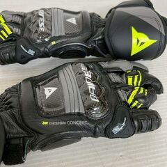 【未使用品】ダイネーゼ モータサイクルグローブ DRUID 4 GLOVES 定価5万円超 バイク用品 バイク用グローブ プロテクター Y2293の画像