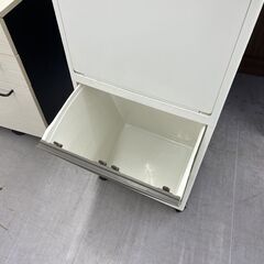 天馬 3段分別ごみ箱 キャスター付き ダストボックス 幅35㎝ ゴミ箱 ホワイト 札幌市手稲区の画像
