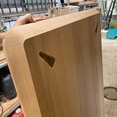 作業台としてどうでしょう？IKEAの木製テーブルの画像