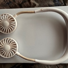 首掛け扇風機の画像