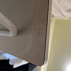 ニトリの折りたたみ机の画像
