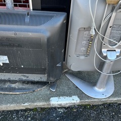 テレビモニターなどの画像