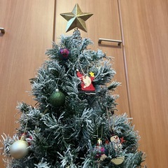 【お譲り先決定してます】【オーナメント付き】ニトリ　クリスマスツリー90cmの画像