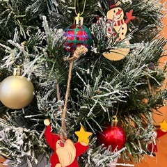【お譲り先決定してます】【オーナメント付き】ニトリ　クリスマスツリー90cmの画像